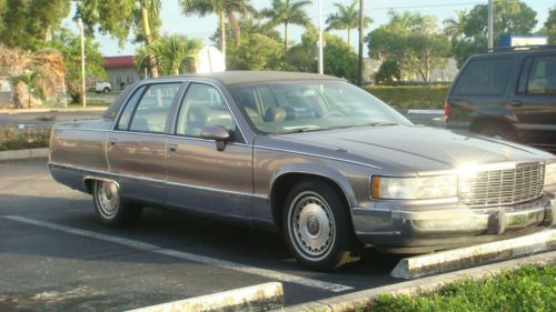 1993 cadillac fleetwood brougham sedan 4-door 5.7l