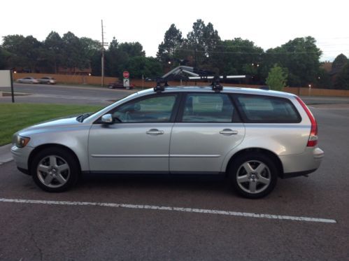 2007 volvo v50 t5 wagon 4-door 2.5l