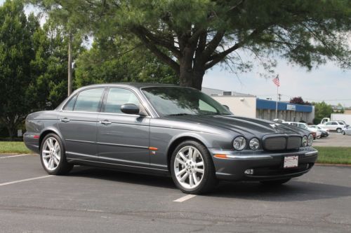 2004 jaguar xjr 4 door sedan 42,000 miles