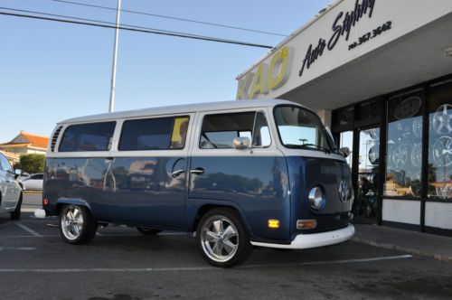 1971 professionally restored custom one of a kind bus pristine bus new motor