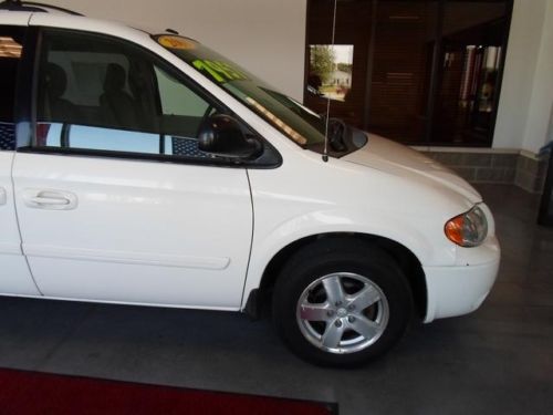 SXT 3.8L CD 6 Speakers AM/FM Cassette w/Compact Disc AM/FM radio Power steering, image 3