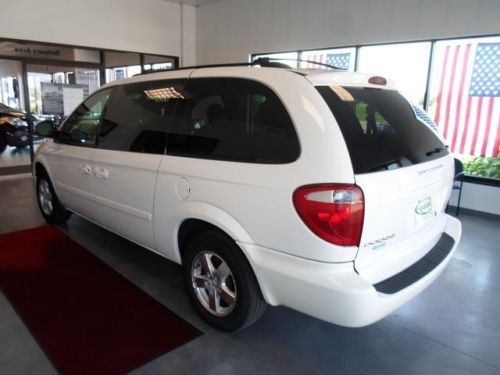 SXT 3.8L CD 6 Speakers AM/FM Cassette w/Compact Disc AM/FM radio Power steering, image 7