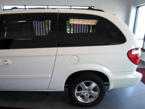 SXT 3.8L CD 6 Speakers AM/FM Cassette w/Compact Disc AM/FM radio Power steering, image 8