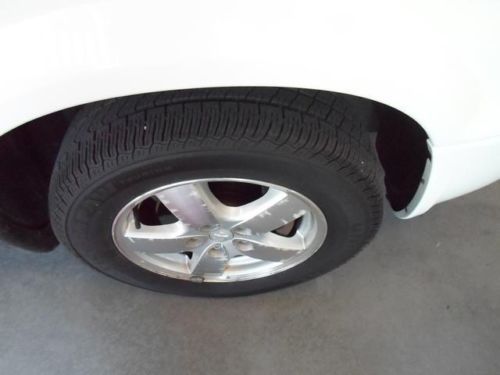 SXT 3.8L CD 6 Speakers AM/FM Cassette w/Compact Disc AM/FM radio Power steering, image 29