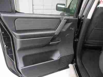 2WD Crew Cab 5.6L (6) cup holders & (2) bottle holders 12V pwr outlets, US $24,740.00, image 18