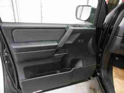 2WD Crew Cab 5.6L (6) cup holders & (2) bottle holders 12V pwr outlets, US $24,740.00, image 20