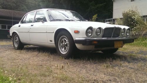 1985 jaguar xj6 sedan, sold with no reserve