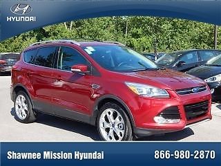 2013 ford escape titanium 4 wheel drive/ 25,078 miles/ power tailgate