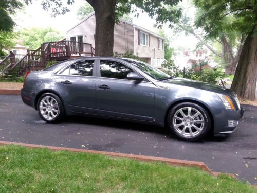 2009 cadillac cts4 with only 35,900k miles ,. mint