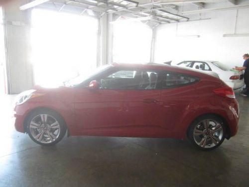 2013 hyundai veloster base