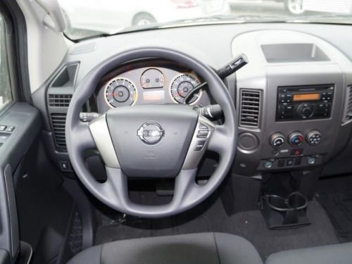 2014 nissan titan s