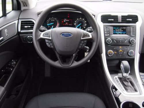 2013 ford fusion se