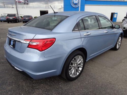 2012 chrysler 200 limited