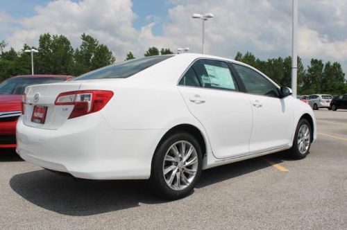 2014 toyota camry le