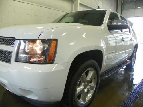 2007 Chevrolet Suburban 1500 LTZ, US $24,700.00, image 2