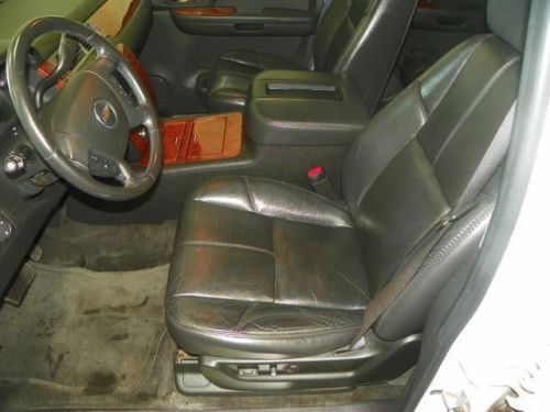 2007 Chevrolet Suburban 1500 LTZ, US $24,700.00, image 7