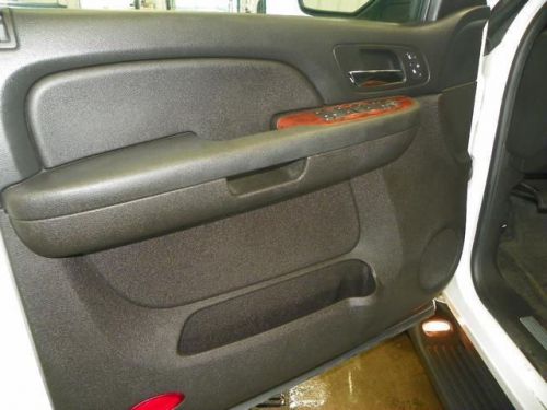 2007 Chevrolet Suburban 1500 LTZ, US $24,700.00, image 32