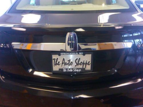 2011 lincoln mks base