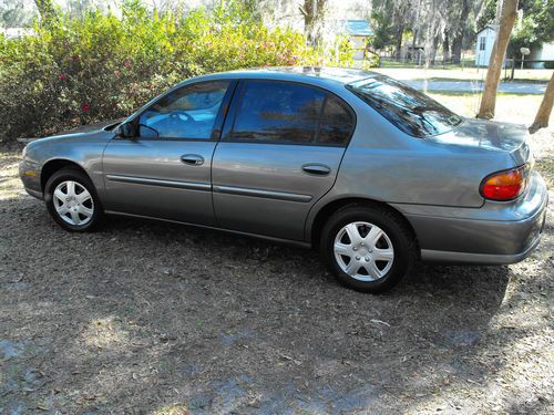 2005 chevrolet malibu classic 4-door 2.2l