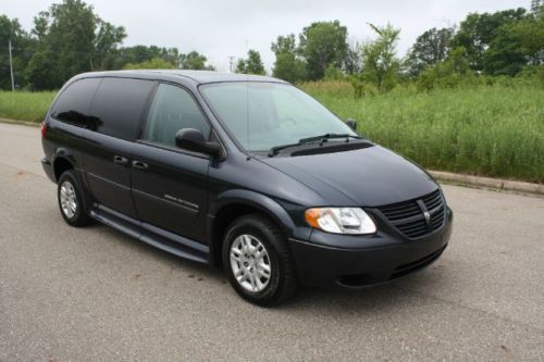 2007 Dodge Grand Caravan SE Side Entry Wheelchair Accessible Handicapped Van, image 3