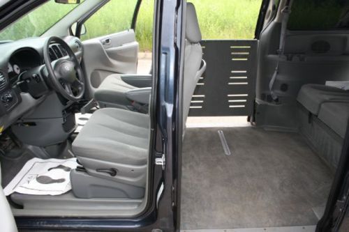 2007 Dodge Grand Caravan SE Side Entry Wheelchair Accessible Handicapped Van, image 5