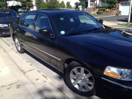 2006 Lincoln Town Car Executive L Sedan 4-Door 4.6L, image 4