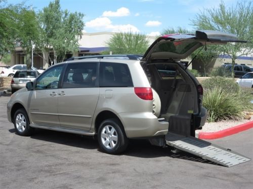 2005 toyota sienna le wheelchair handicap mobility van rear entry ez lock