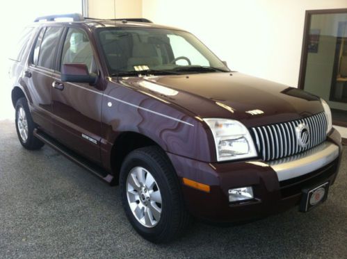 Dark cherry awd suv tan interior very clean carfax two previous owners