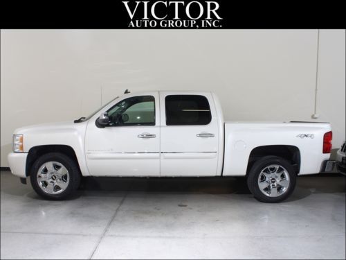 Ltz crew cab 4x4 sunroof rear camera bose heated leather white diamond chrome