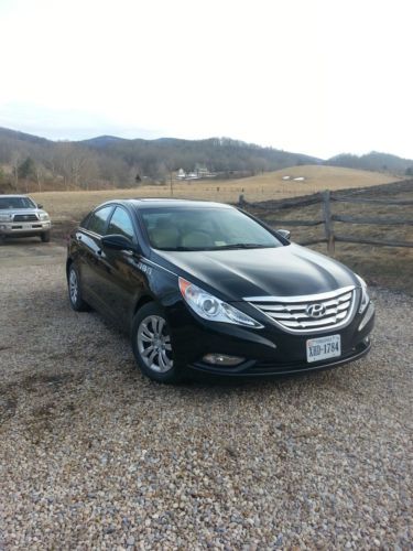 2011 hyundai sonata gls sedan 4-door 2.4l (upgraded features)