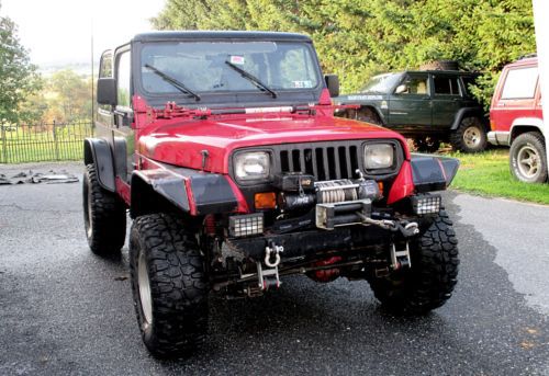 1992 jeep wrangler yj s sport utility 2-door 2.5l lifted and locked