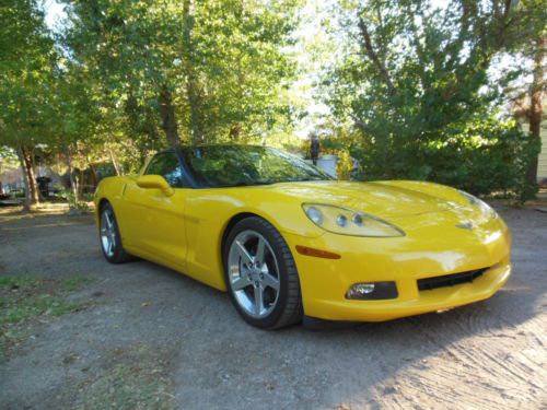 2006 chevrolet corvette 6speed navigation heads up display glass top no reserve