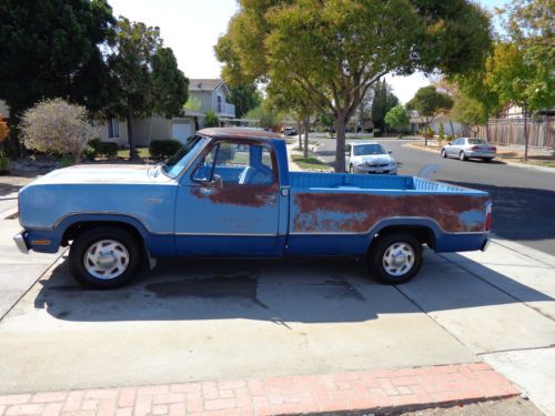 1972 dodge sweptline d100 3 speed manual on the column low miles