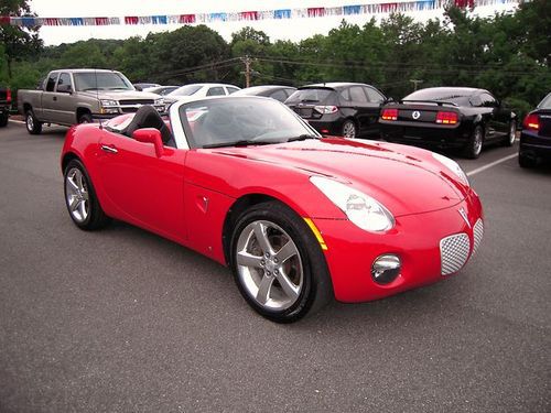 2007 pontiac solstice red - manual trans 92k very clean reduced to sell fast