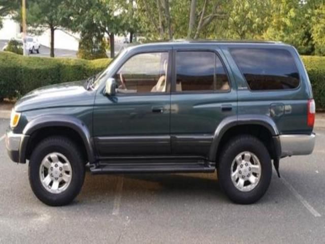 Toyota 4runner green