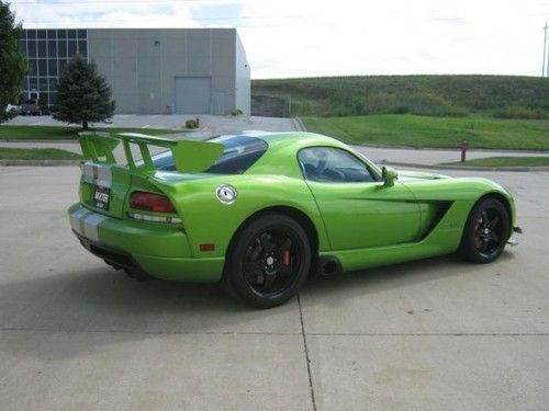 2009 dodge viper srt-10 acr coupe 2-door 8.4l