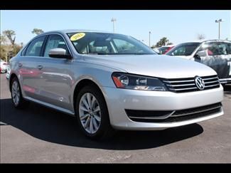 Silver se passat leather heated seats power windows locks and mirrors warranty