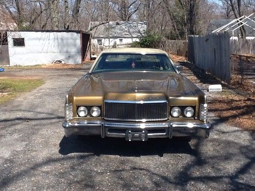 1974 (restored) lincoln continental