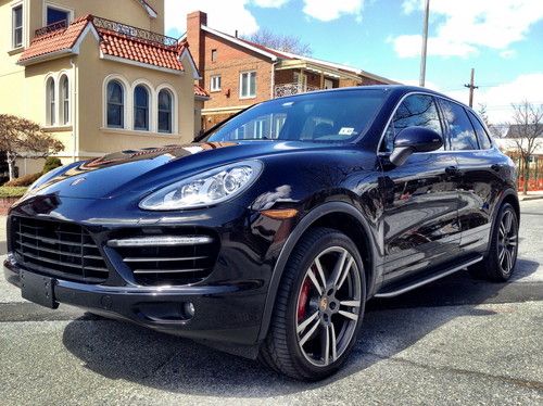 2013 porsche cayenne turbo sport utility 4-door 4.8l