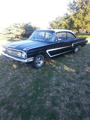 1960 chevrolet biscayne very rare 2 door model