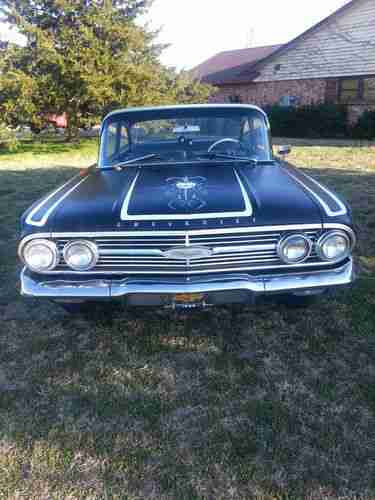 1960 CHEVROLET BISCAYNE VERY RARE 2 DOOR MODEL, image 2