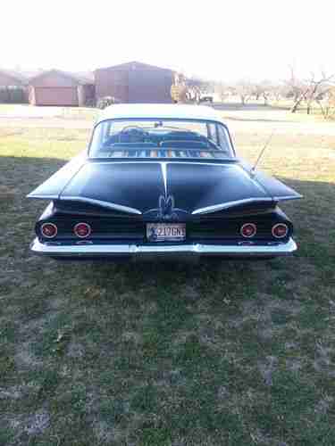 1960 CHEVROLET BISCAYNE VERY RARE 2 DOOR MODEL, image 5