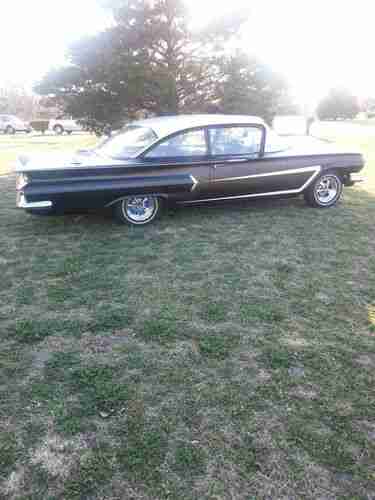 1960 CHEVROLET BISCAYNE VERY RARE 2 DOOR MODEL, image 7
