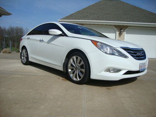 2011 hyundai sonata limited sedan 4-door 2.0l