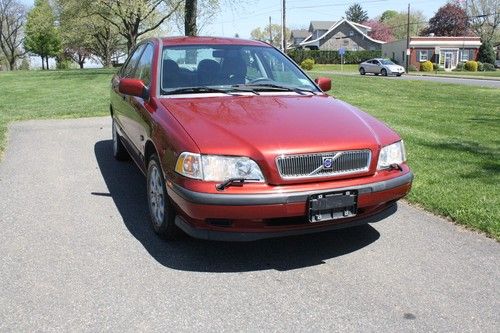 2000 volvo s40  sedan 4-door 1.9l turbo