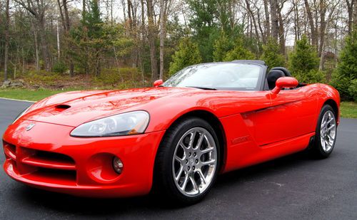 2003 dodge viper srt-10 red convertible 2-door 8.3l one owner, pristine