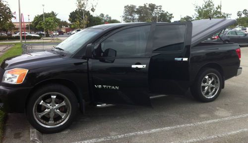 2008 nissan titan pickup truck crew cab flex fuel black no reserve