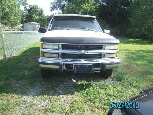 Chevy silverado dually truck