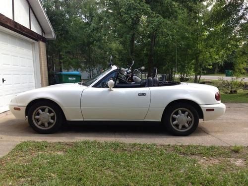 1990 mazda miata base convertible 2-door 1.6l