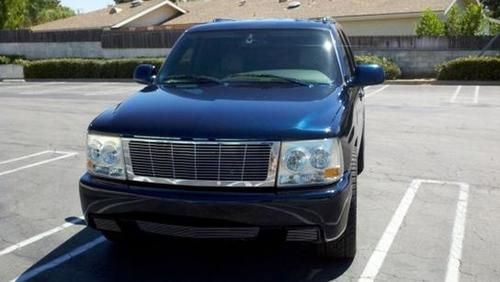 2004 chevrolet tahoe lt rear window defroster power mirrors